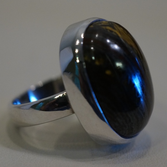 Sterling Silver (.925) Genuine Tiger Iron Ring - Picture 4 of 9